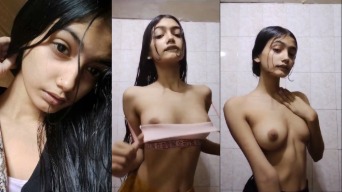 Exclusive Mega Leak – Pakistani Babe Sadia Masturbating & Pressing Small Boobs