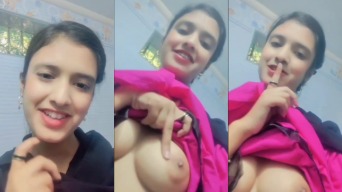 Irresistible Desi Babe: Cute Beauty Flaunts Her Boobs & Pussy